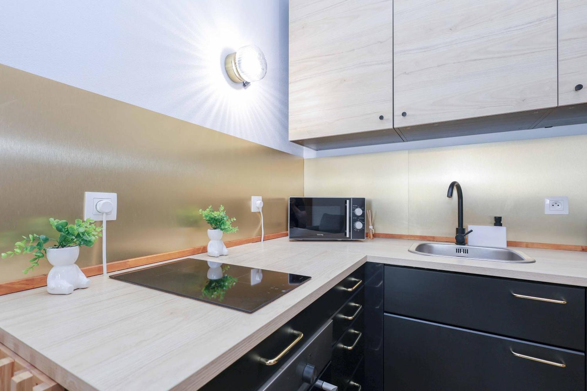 Appartamento Adamick Place In City Centre With Free Parking Bratislava Esterno foto