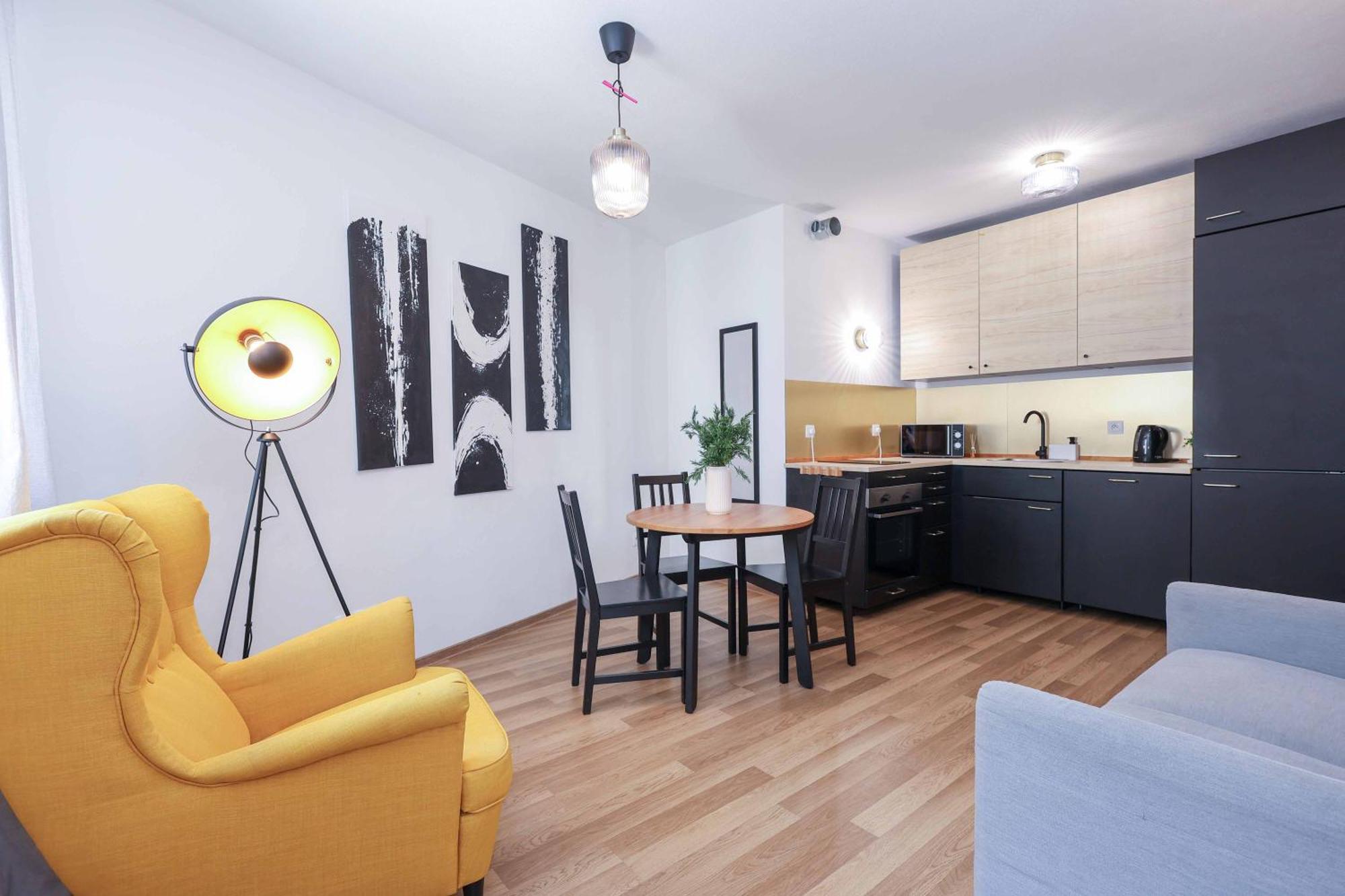 Appartamento Adamick Place In City Centre With Free Parking Bratislava Esterno foto